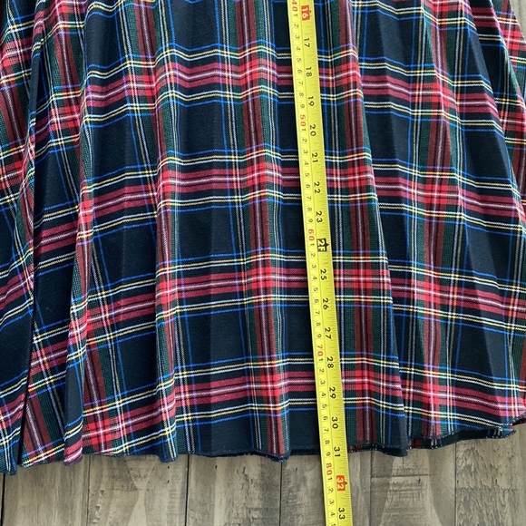 Red pleated checkered skirt - Picture 10 of 12